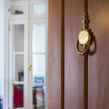 Romantic Apartment + Tejo River View Lisbon Luaran gambar